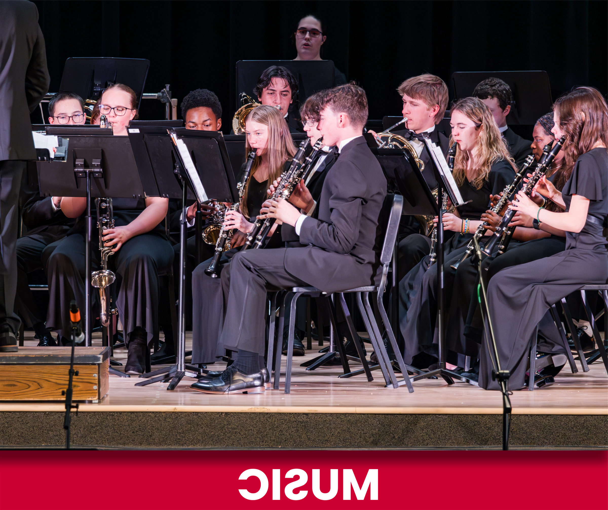 Explore the vibrant sound of 网络博彩平台 and discover our music programs!