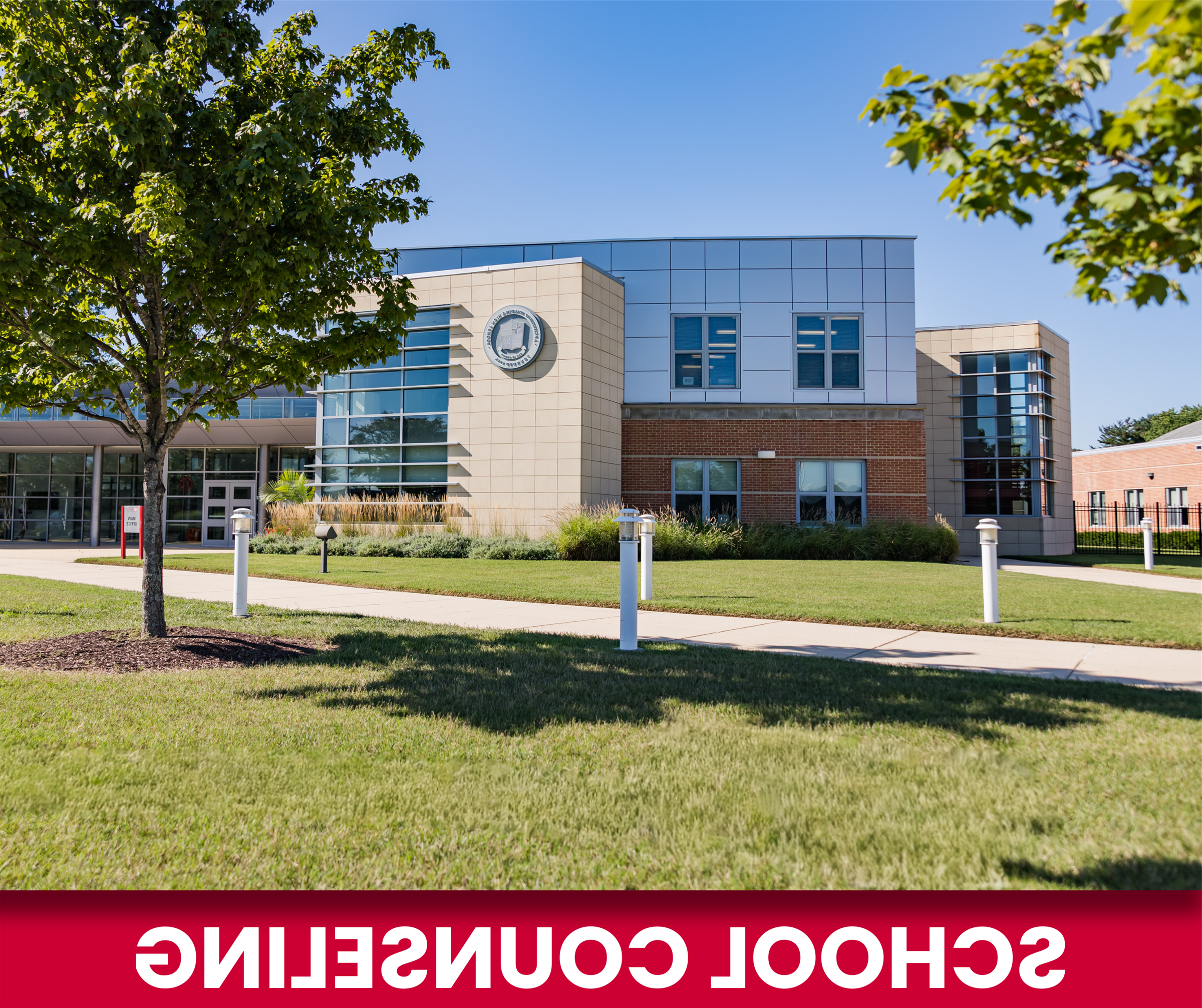 Connect with 网络博彩平台's School 咨询团队 team and get the guidance you need to thrive academically, socially, and beyond!
